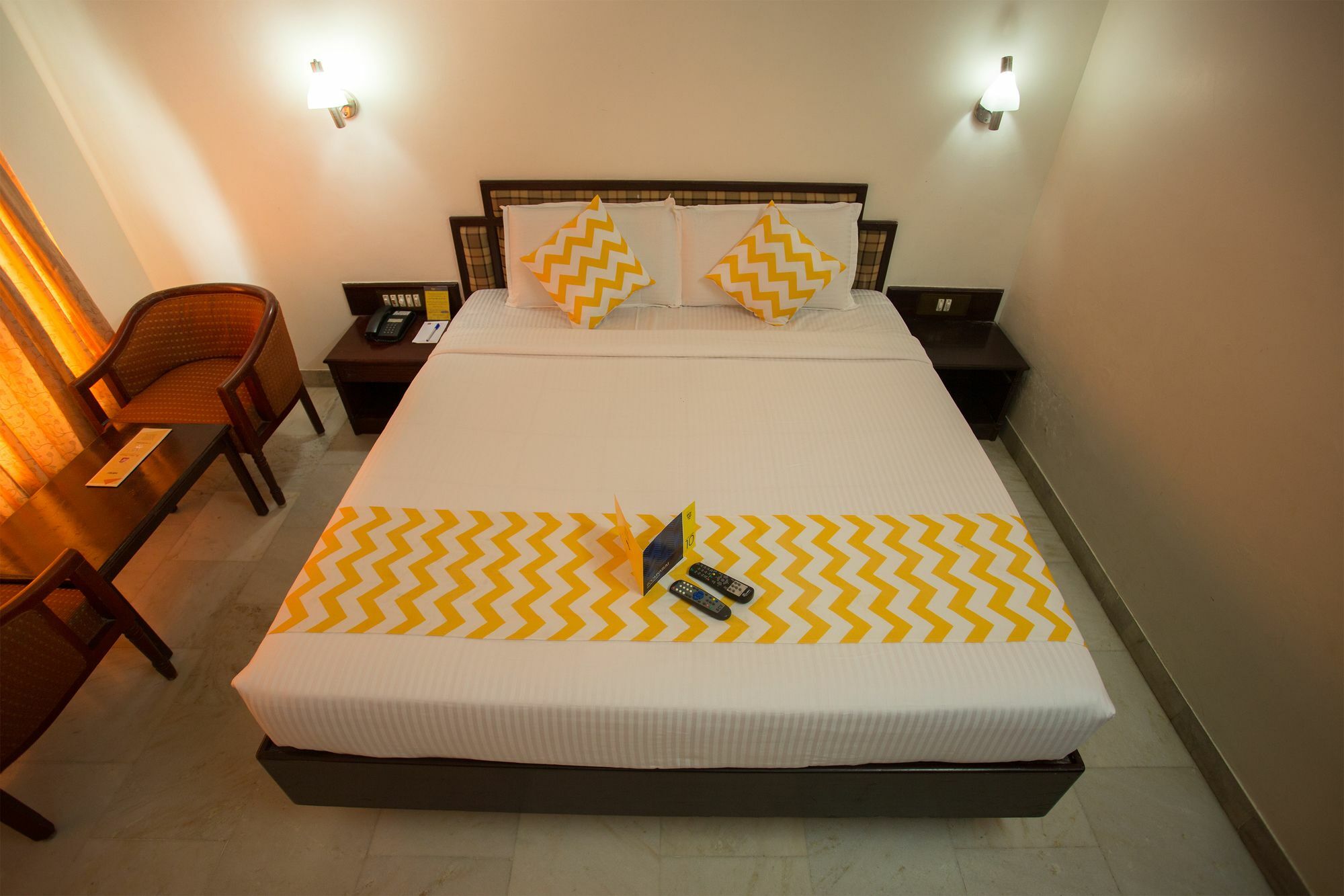 Fabhotel Royal Regency Station Hotel 3*